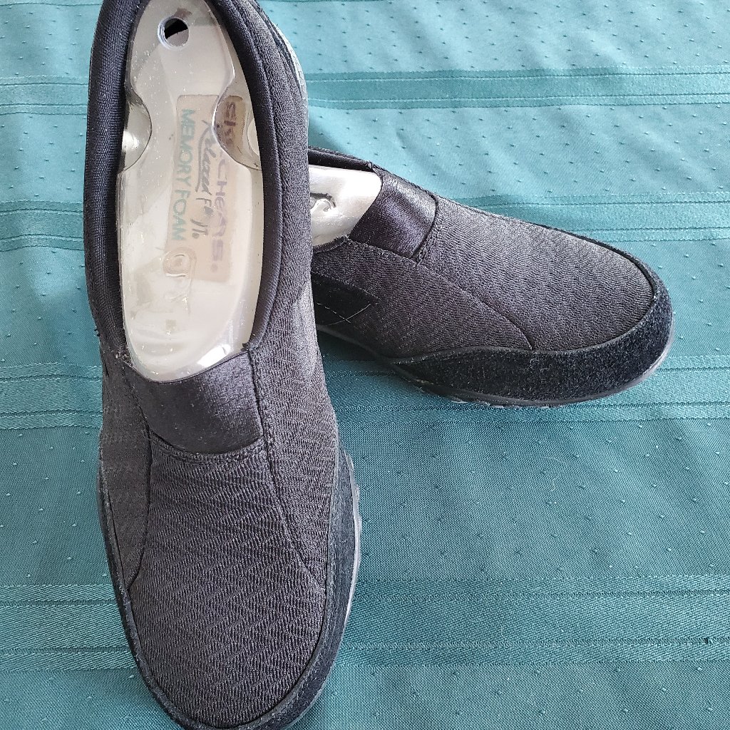 Skechers Womens Relaxed Fit Breathe Easy